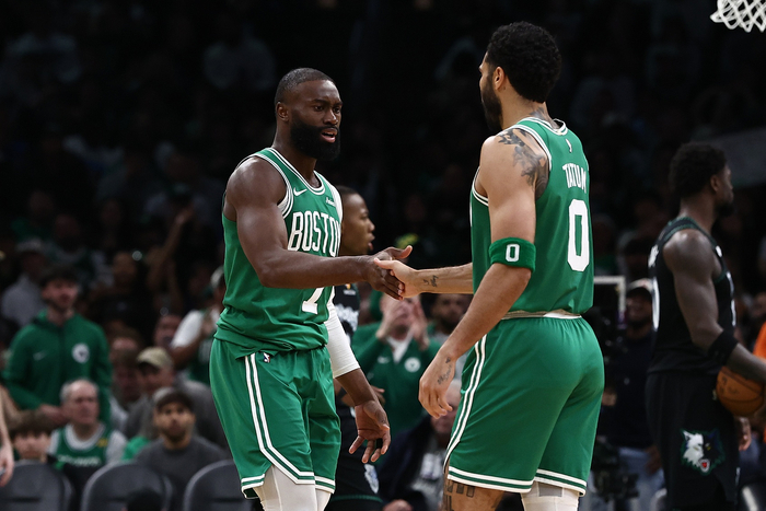 绿军双探花稳定爆发，怀特今年季后赛为啥特别低迷？|凯尔特人|NBA季后赛|76人|首轮|马祖拉_新浪体育_新浪新闻